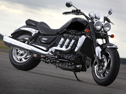 Фото мотоцикла Triumph Rocket III Roadster